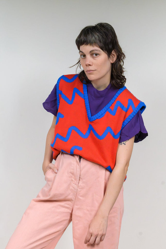 DISSISIT - Le pull sans manches! - ASSIAKARA vêtement non genré genderless no gender mode unisexe look androgyne dégenrer degender fashion sur mesure inclusivité inclusif inclusive