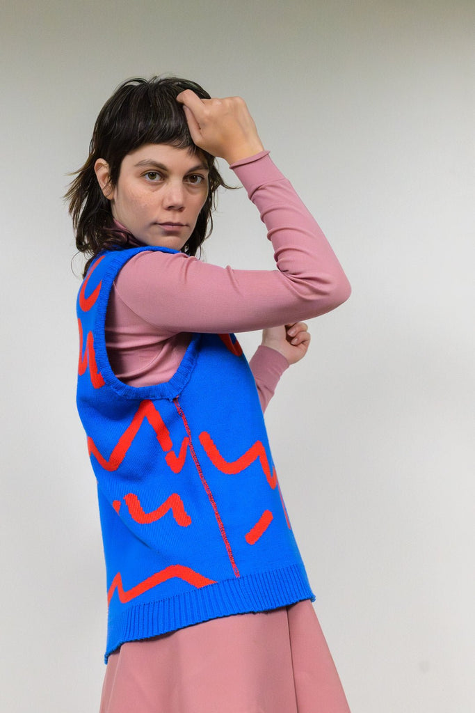 DISSISIT - Le pull sans manches! - ASSIAKARA vêtement non genré genderless no gender mode unisexe look androgyne dégenrer degender fashion sur mesure inclusivité inclusif inclusive