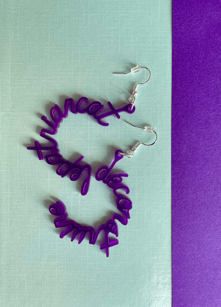 Les TRIPLÉES - un trio de boucles d'oreilles à mélanger! - ASSIAKARA vêtement non genré genderless no gender mode unisexe look androgyne dégenrer degender fashion sur mesure inclusivité inclusif inclusive