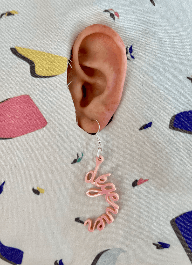 Les TRIPLÉES - un trio de boucles d'oreilles à mélanger! - ASSIAKARA vêtement non genré genderless no gender mode unisexe look androgyne dégenrer degender fashion sur mesure inclusivité inclusif inclusive