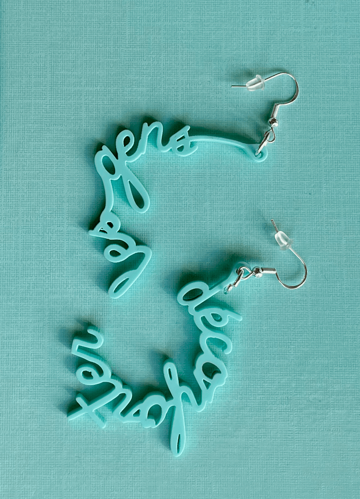 Les TRIPLÉES - un trio de boucles d'oreilles à mélanger! - ASSIAKARA vêtement non genré genderless no gender mode unisexe look androgyne dégenrer degender fashion sur mesure inclusivité inclusif inclusive